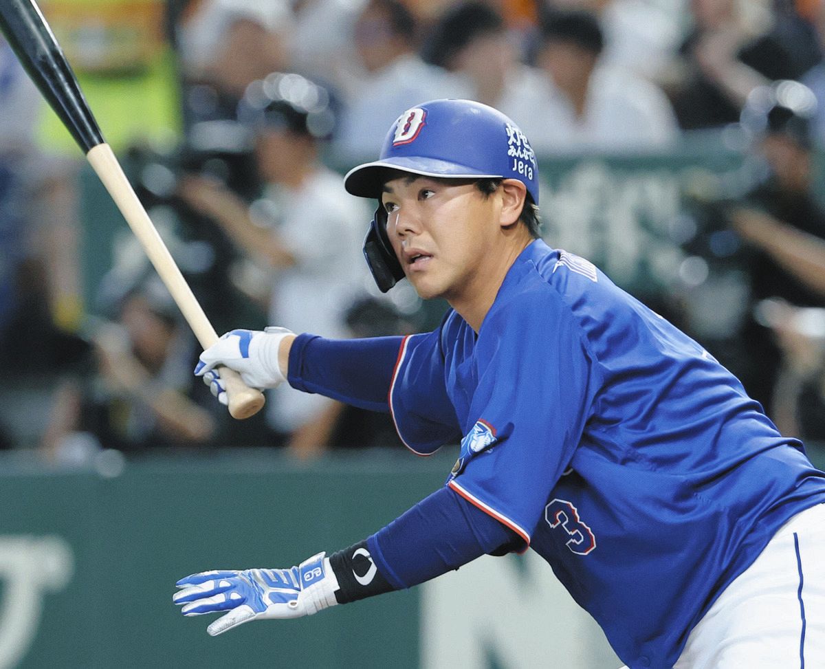 中日・高橋周平、8月13日以来の先発出場で巨人・代木から技ありの