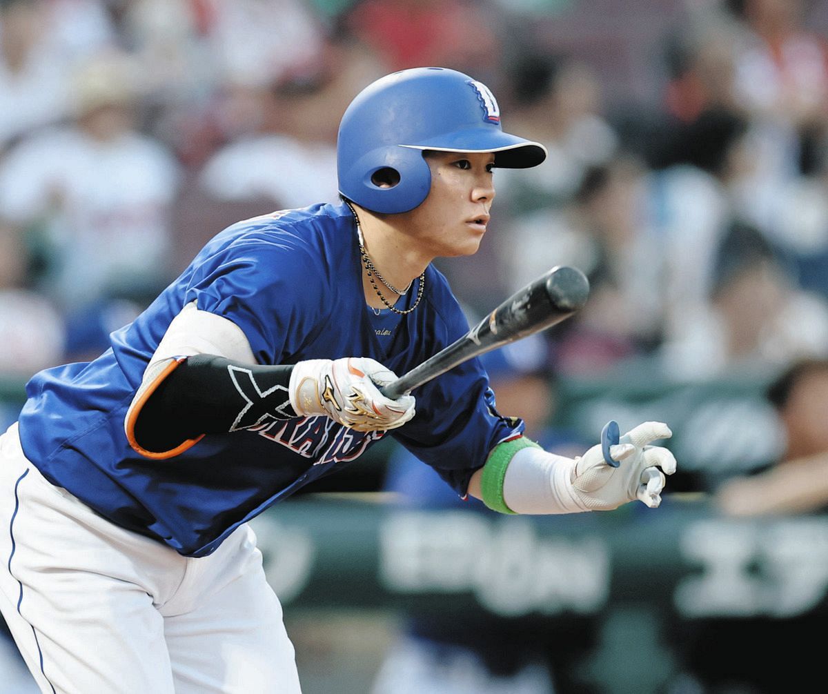 中日・村松開人、3回にリード広げる右前適時打 死球で出塁の福永の二盗