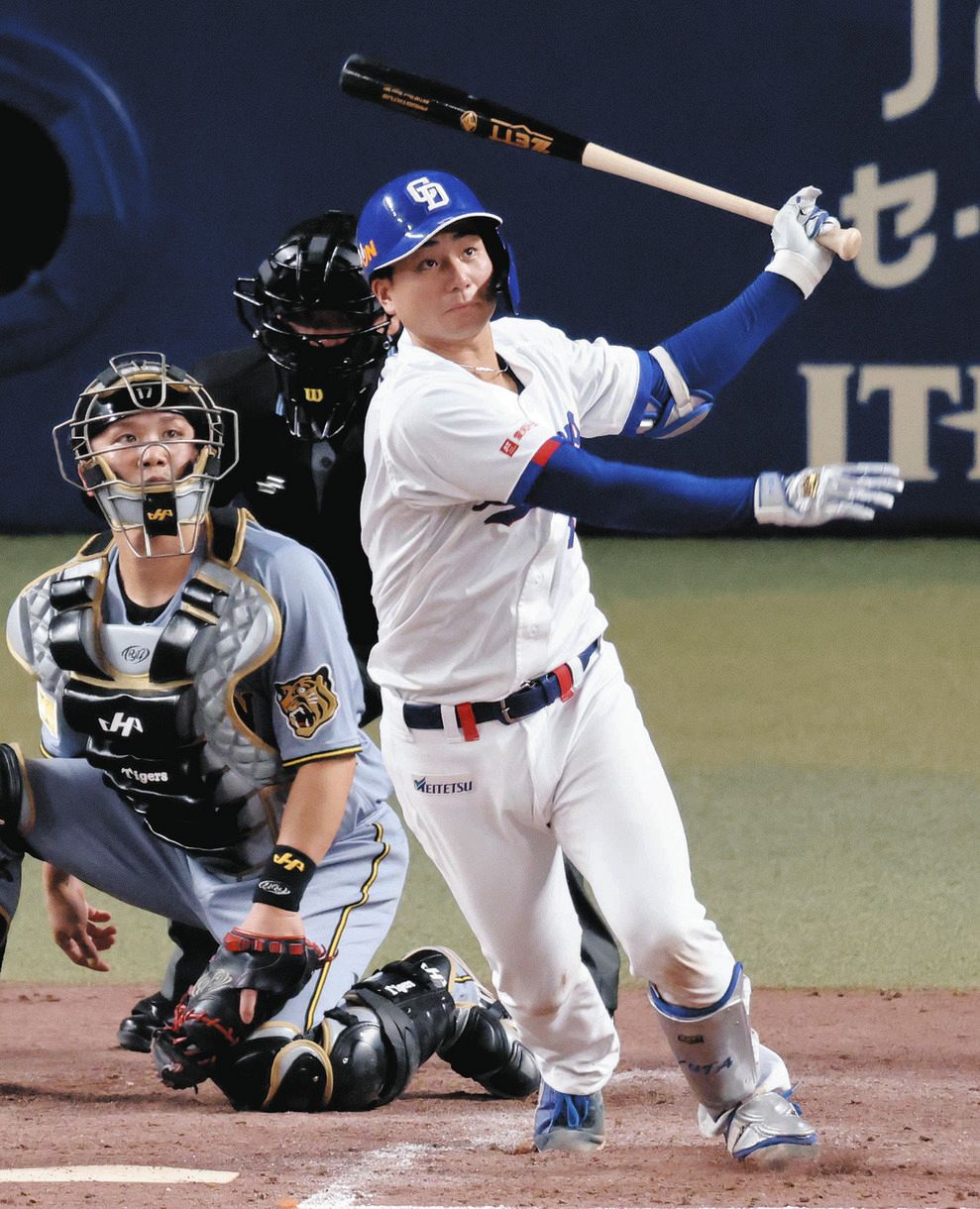 中日・石伊雄太、今季3号ソロ 5回に貴重な追加点、差を2点に広げる