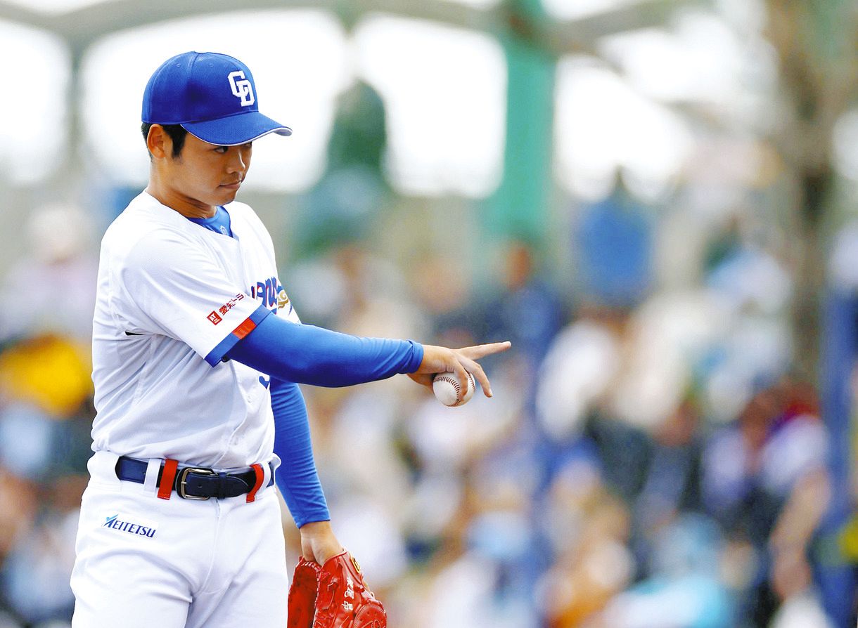 中日―阪神　３番手で登板し１イニングを無失点に抑えた根尾