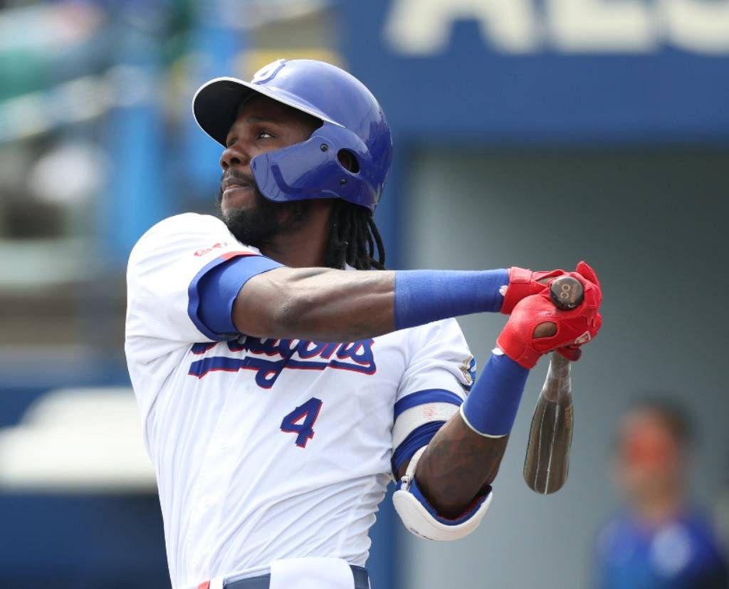 1回裏無死一塁、カリステが先制2ランを放つ