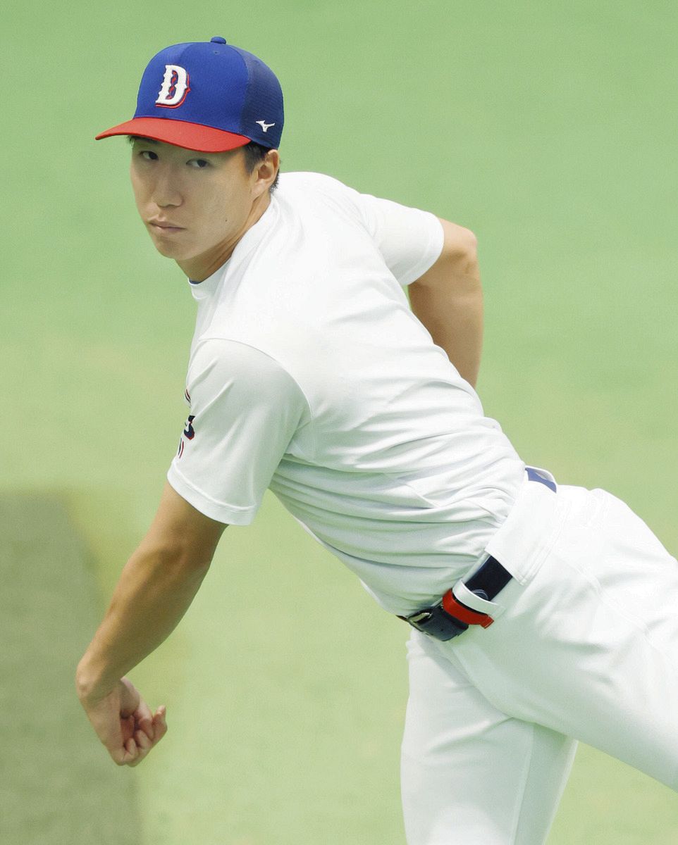 キャッチボールする橋本