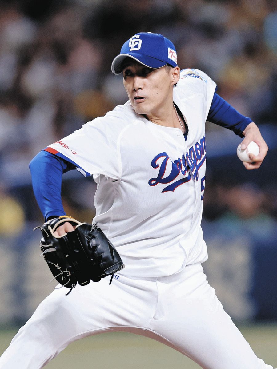 9回表の途中に4番手で登板した斎藤