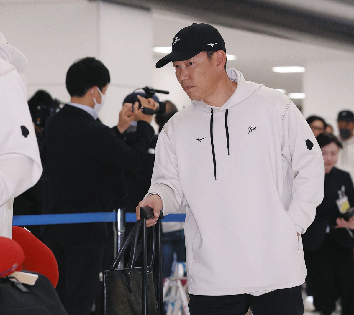 ＷＢＣを終え、帰国した侍ジャパン・井端監督