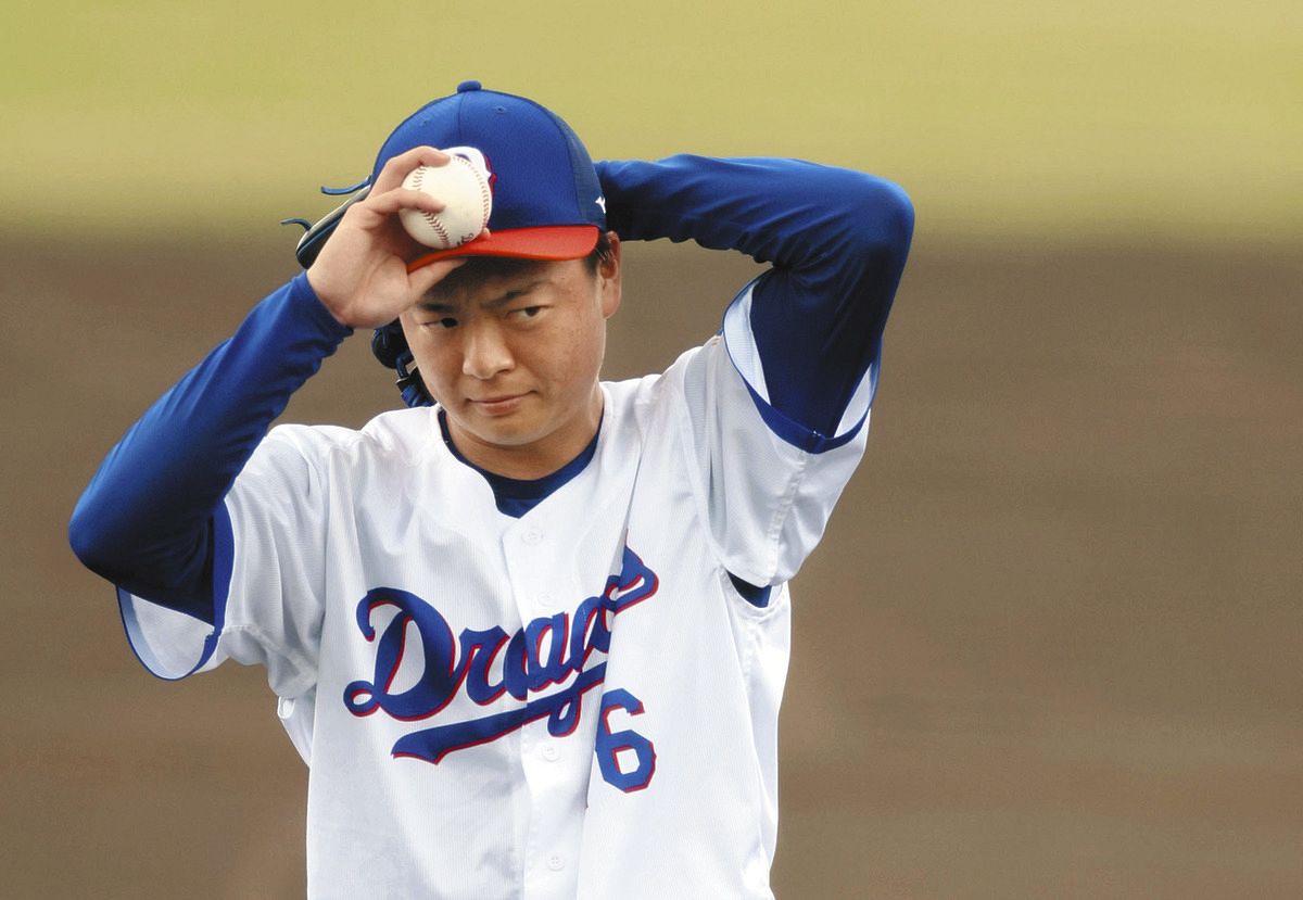 打撃投手を終え、マウンドを降りる桜井