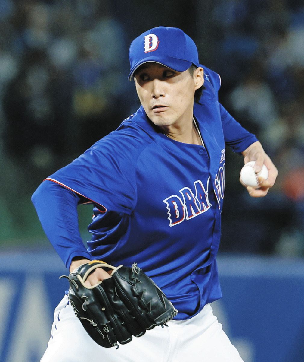 ７回途中から登板した中日・斎藤