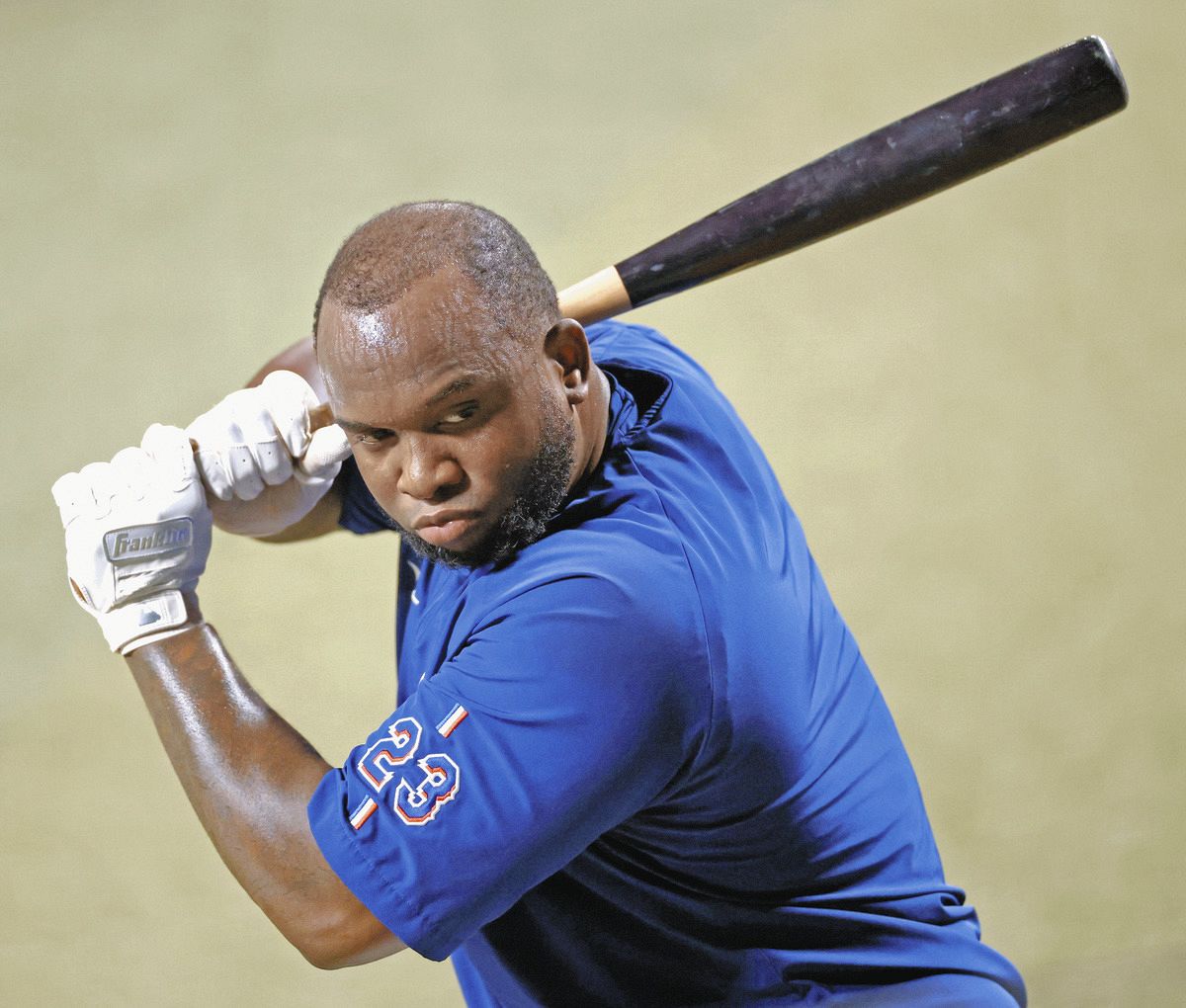 打撃練習するサノー