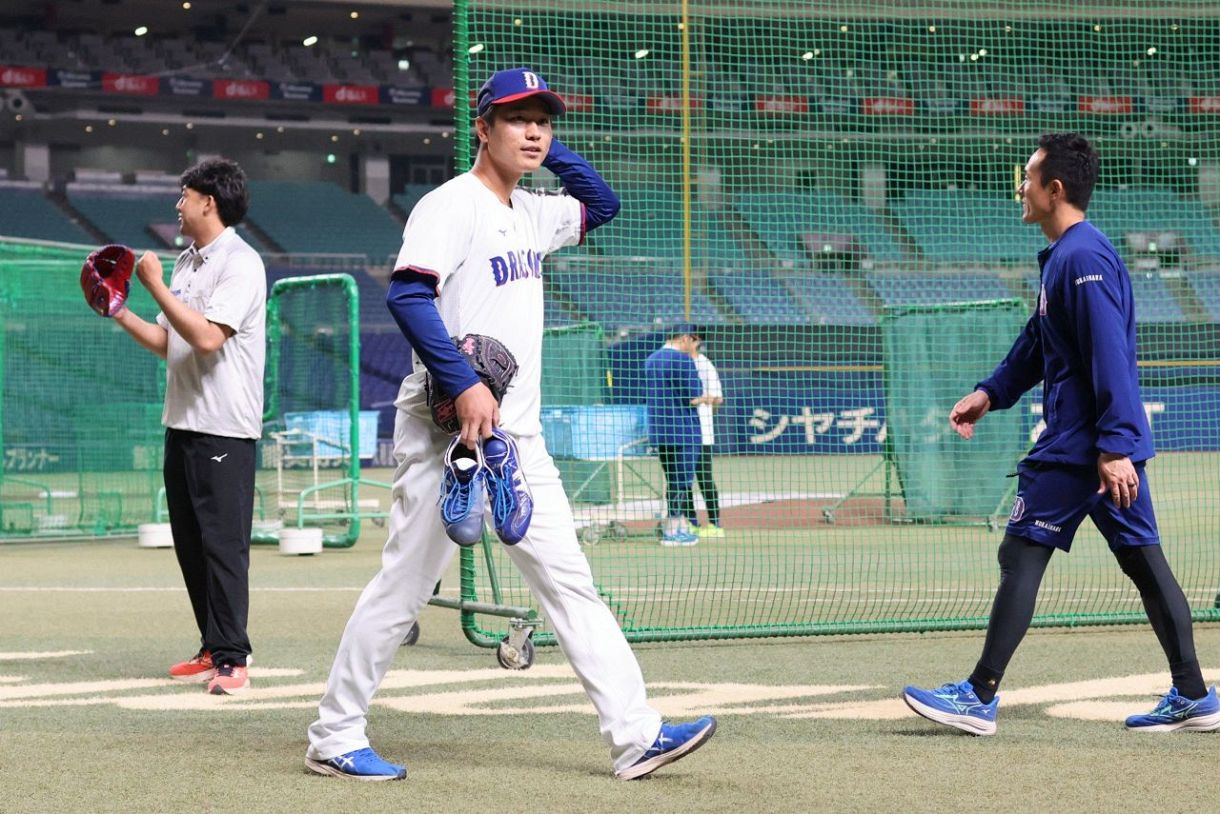 １軍に合流した中日・清水